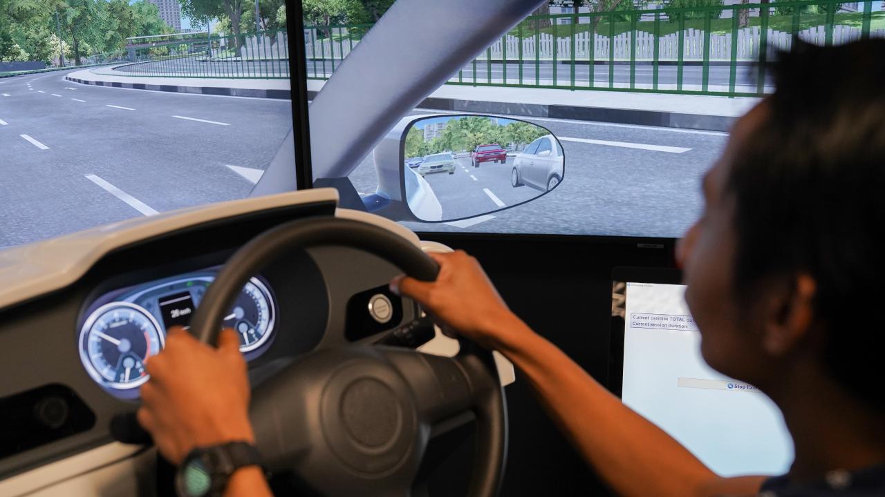 Lander car driving simulator