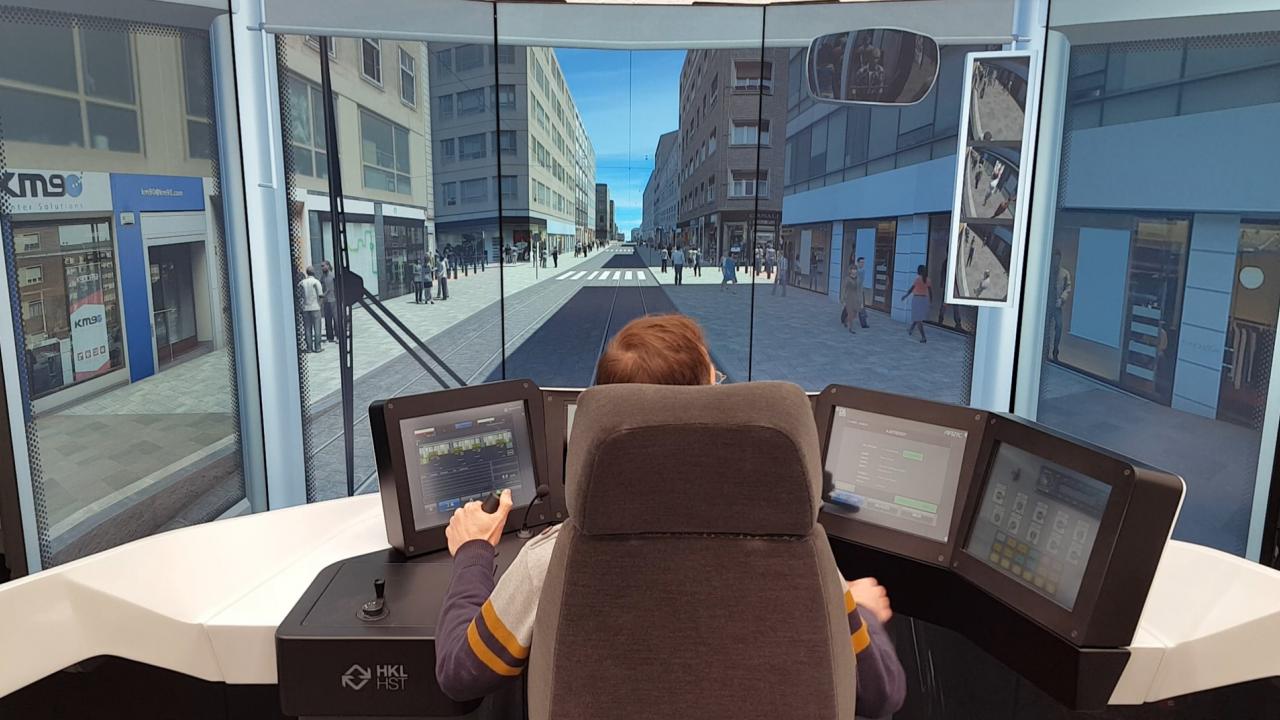 Light rail driving simulator