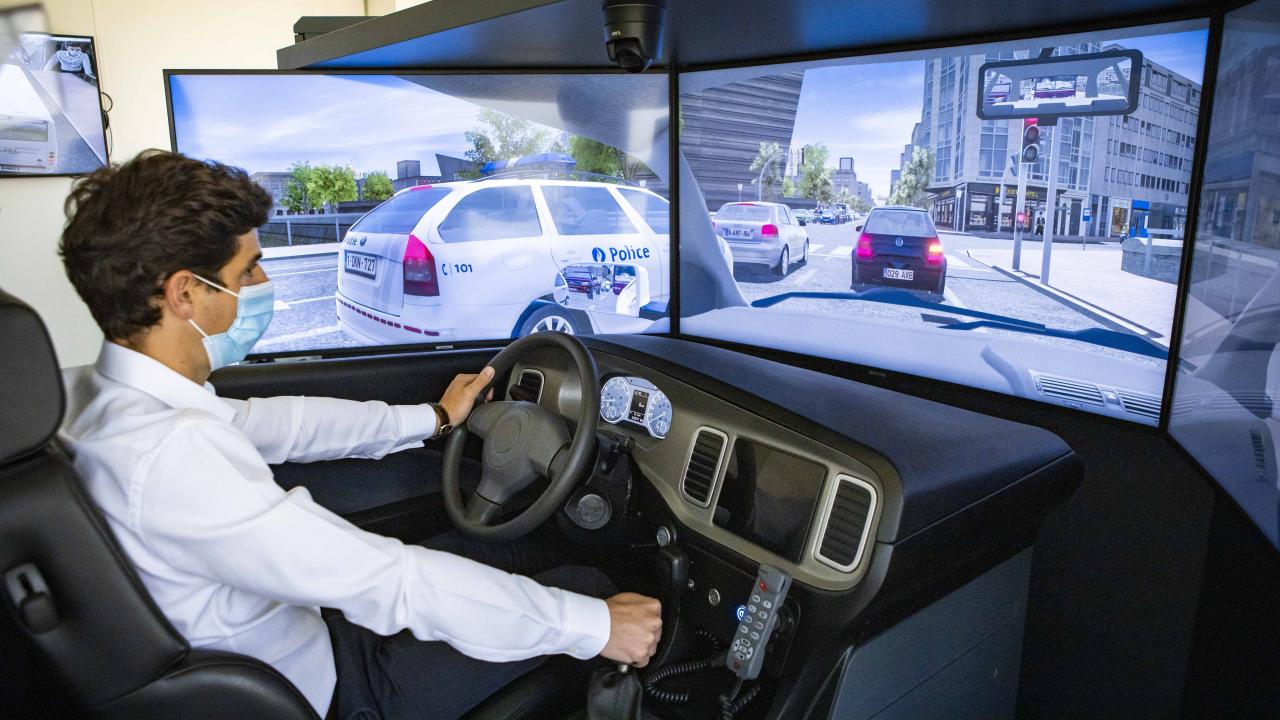 LE-1000 Police Driving Simulator