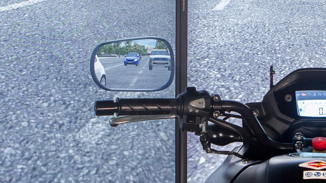 Rear-view mirrors like the real thing