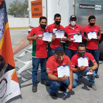 Almost 10,000 km travelled by ANTP truck simulator impacts 1,400 people in Mexico