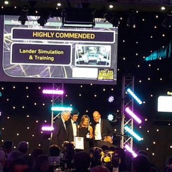 Lander Simulation & Training Solutions recibió el pasado miércoles el elogio y reconocimiento en los prestigiosos premios “Global Light Rail Awards 2017”