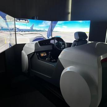 Voll immersives Fahrerlebnis mit den Flughafensimulatoren des ITE College: Flughafen Changi