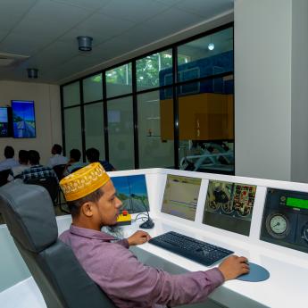 Die interaktive Beobachtungsstation geht über den Fahrsimulator hinaus 