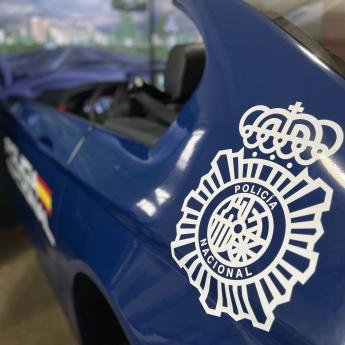 LANDER impulsa la modernización de la formación policial con la instalación de un simulador de coche en la Escuela Nacional de Policía de Ávila