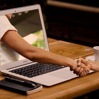 LANDER, eine digitale native Firma